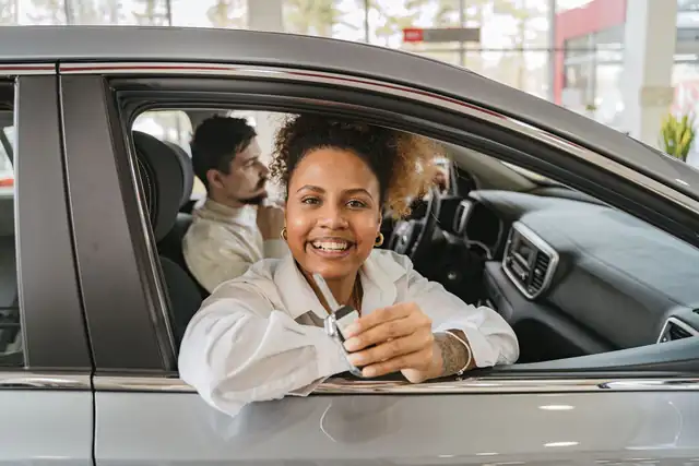 Seguro auto para proteger o carro contra colisão e roubo